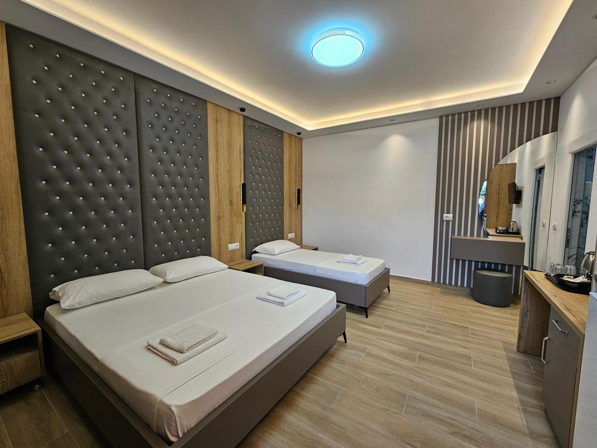 Anxhelo Apartment Ksamil
